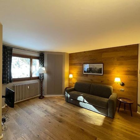 Raffinato Ed Accogliente Monolocale Di Montagna Apartment Breuil-Cervinia Luaran gambar